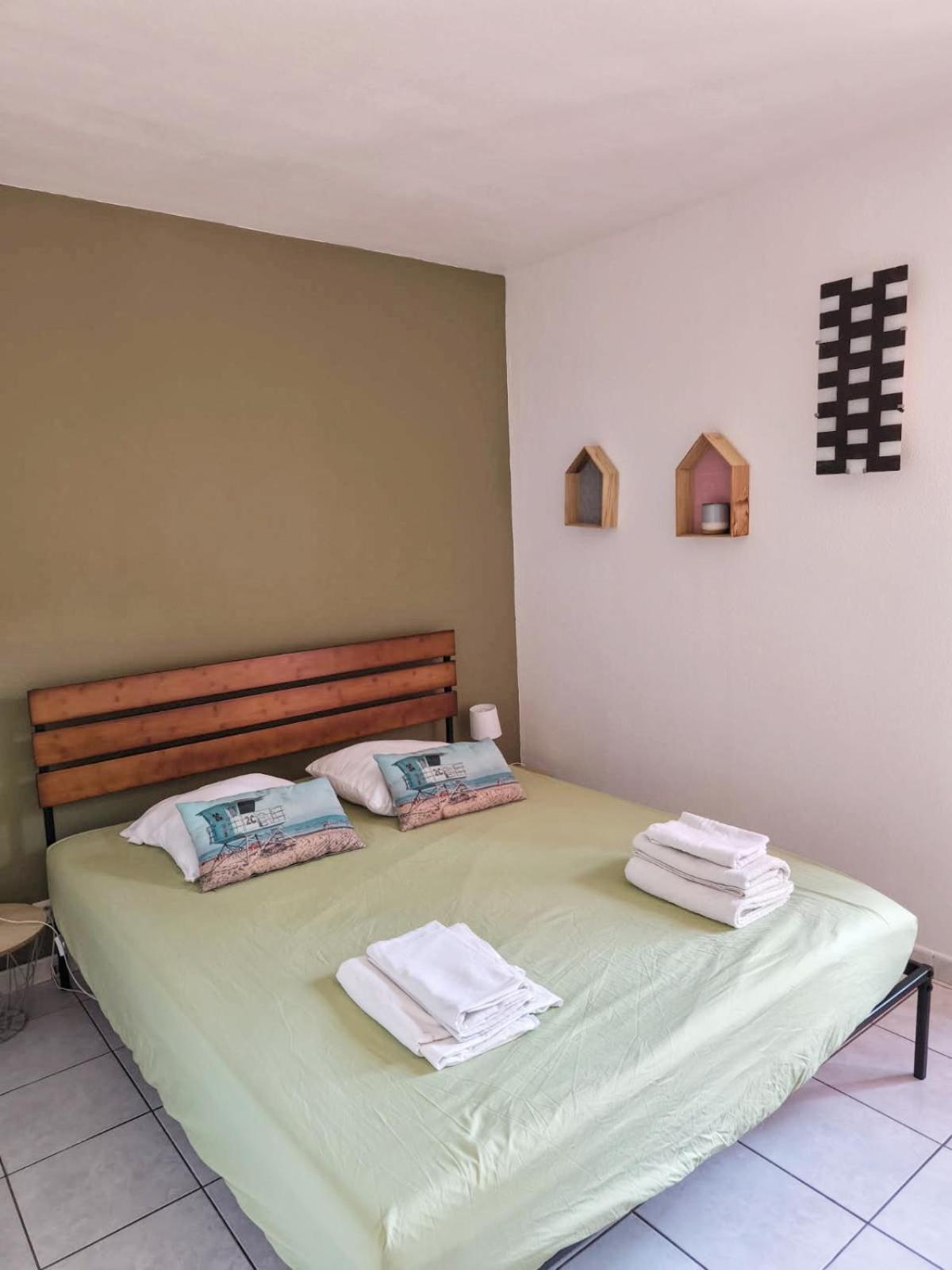 Appartement fonctionnel hauteurs de Collioure Extérieur photo